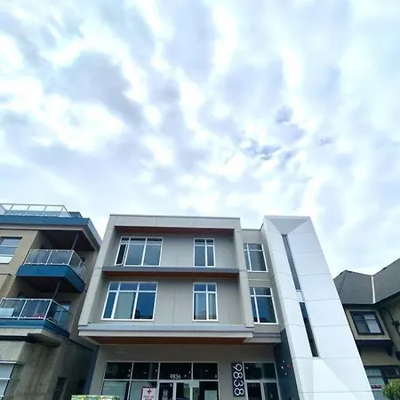 Lovely Brand New Condo Sidney Exterior photo