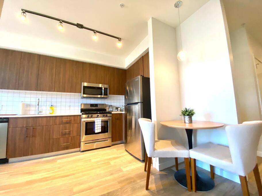 Apartment Lovely Brand New