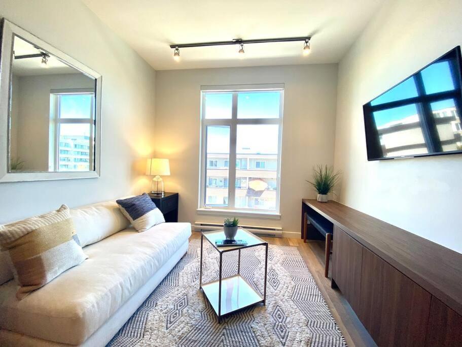 Apartment Lovely Brand New *
